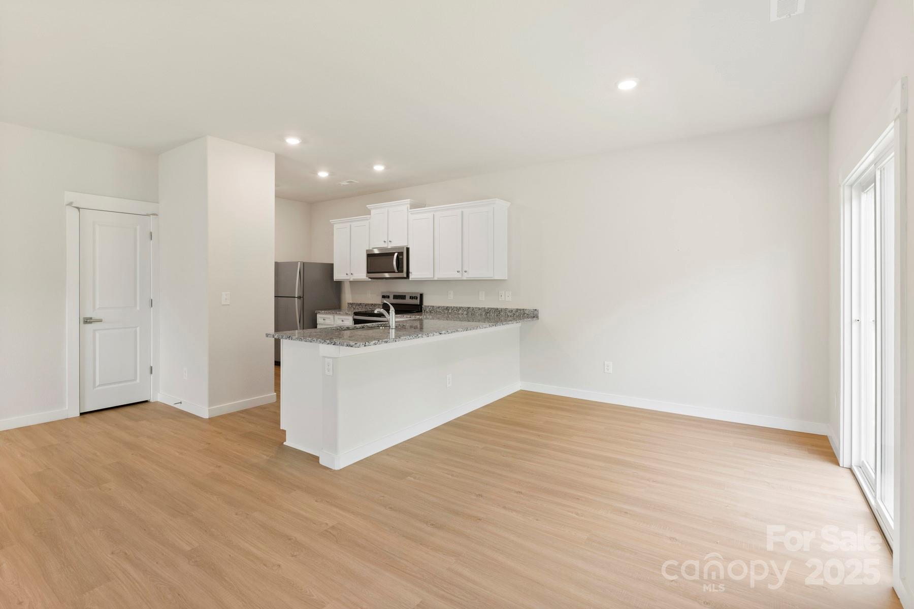 Knights Bridge - Residential