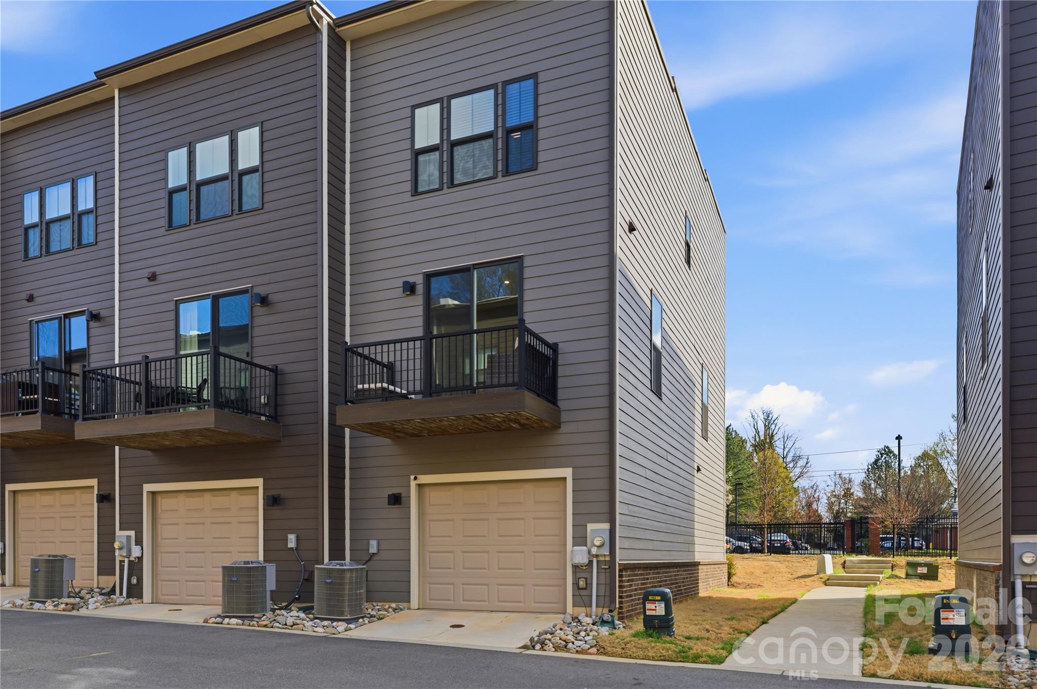 3730 Ellington Street