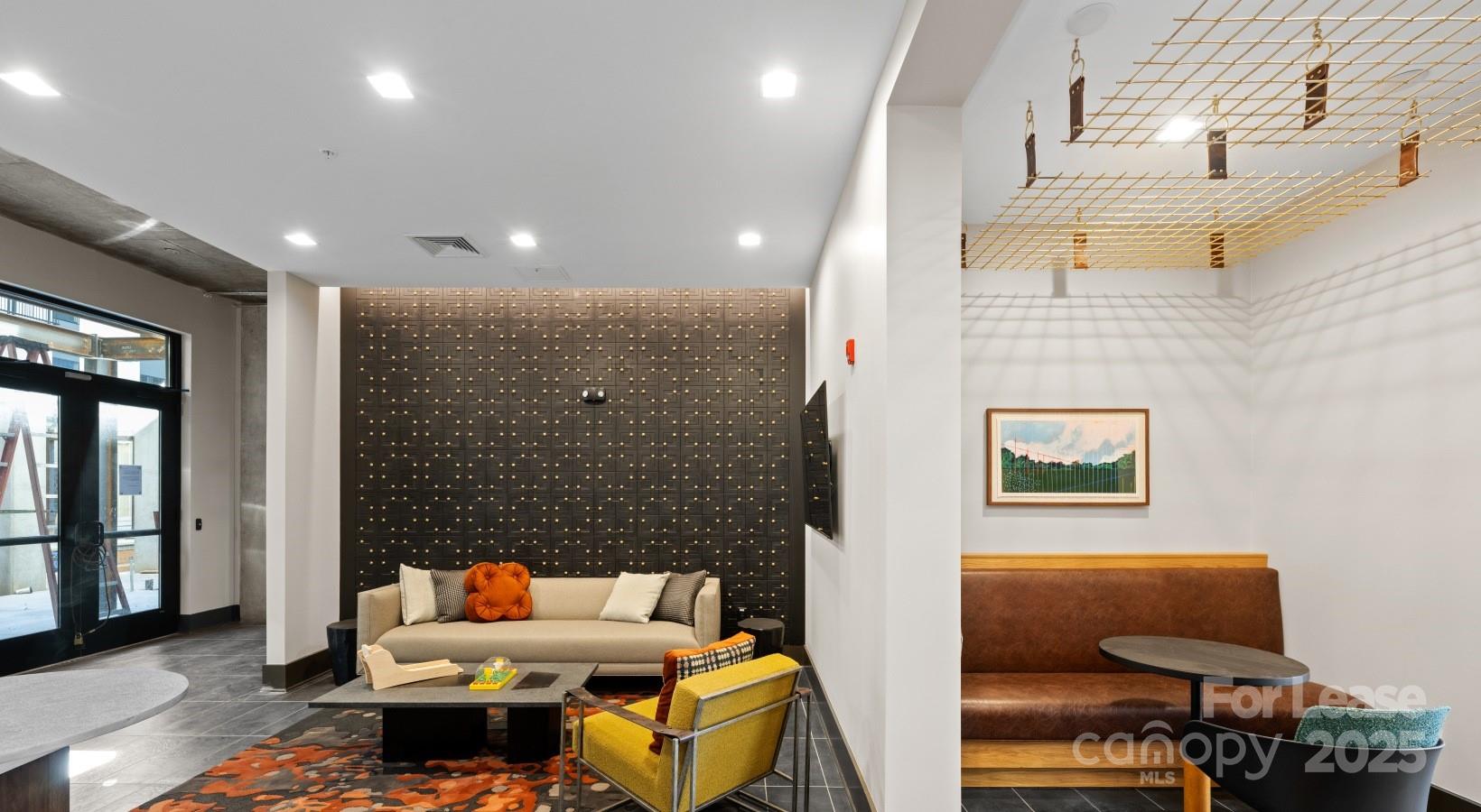 Charlotte, North Carolina 28206, United States, 1 Bedroom Bedrooms, ,1 BathroomBathrooms,Residential,Active,48411