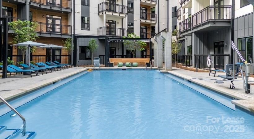 Charlotte, North Carolina 28206, United States, 1 Bedroom Bedrooms, ,1 BathroomBathrooms,Residential,Active,48411