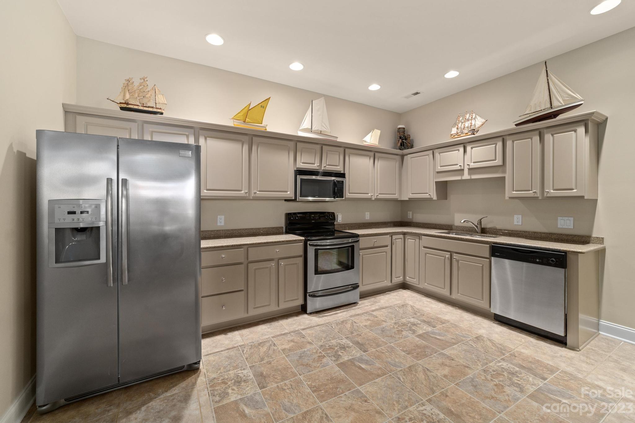 West Bay - Residential