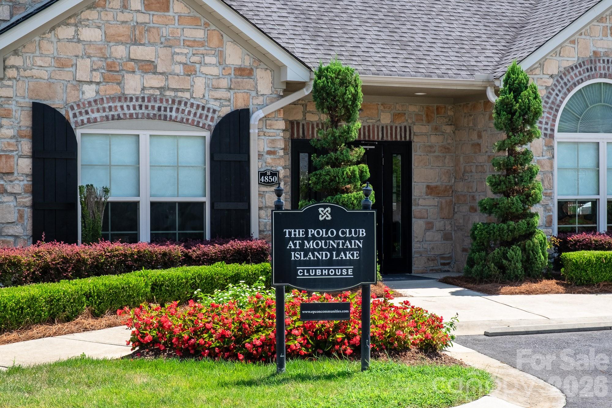 Polo Club at Mountain Island Lake - Residential