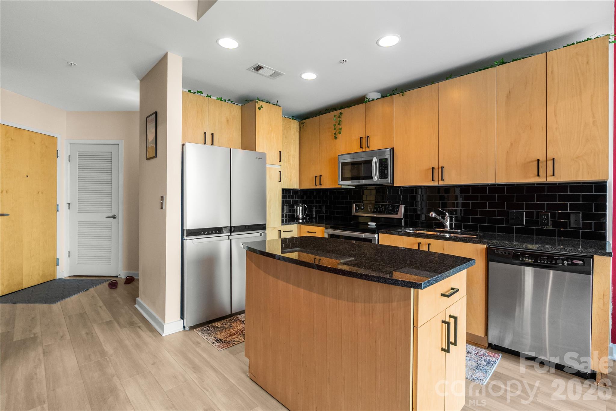 Avenue Condominiums - Residential