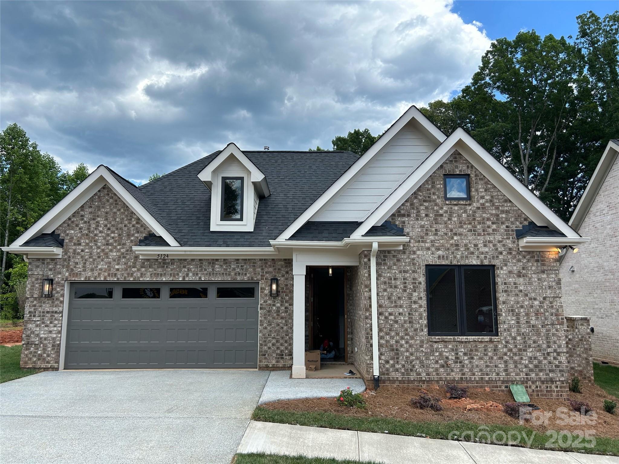 #77 Silver Trace Lane