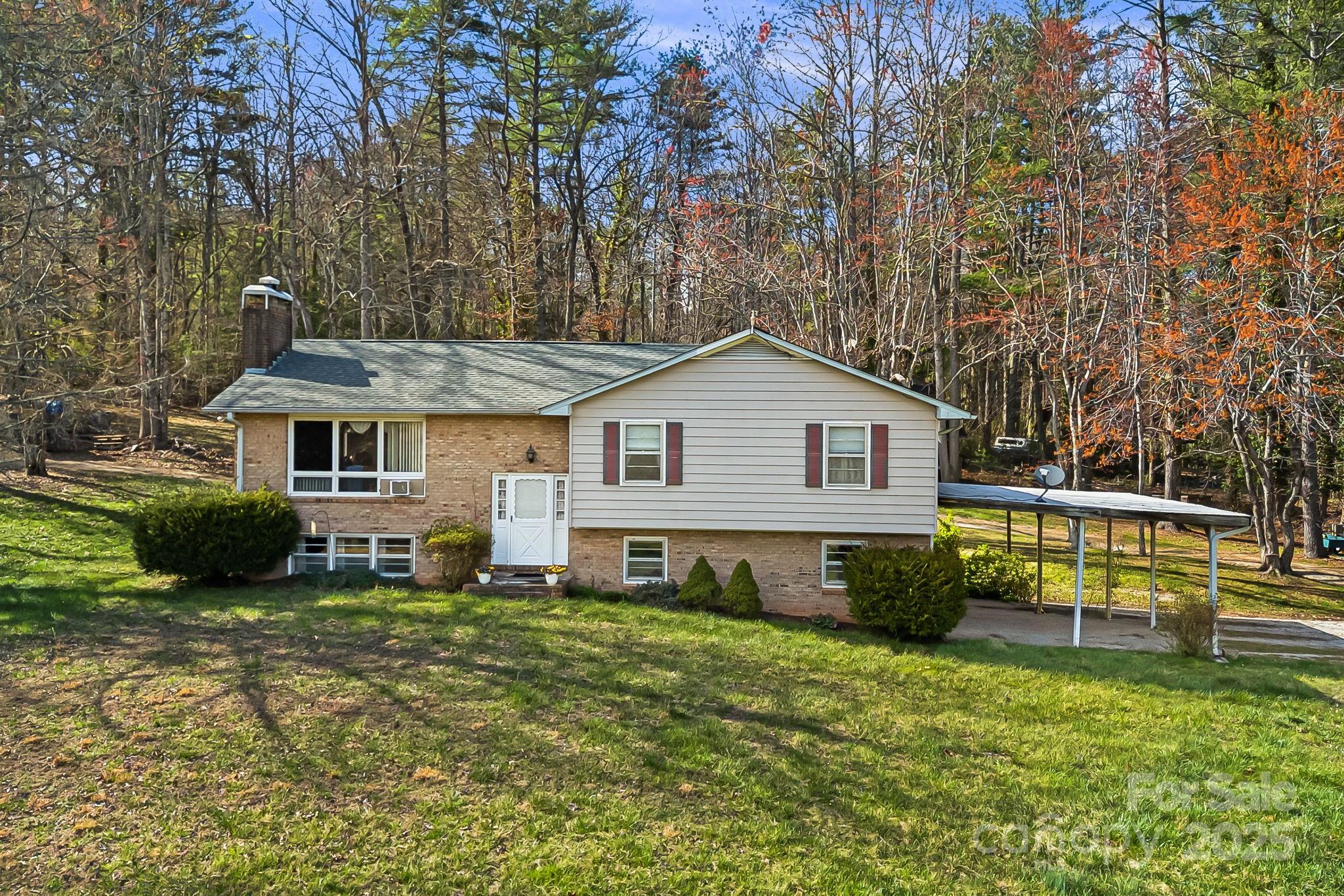 2221 Old Kanuga Road