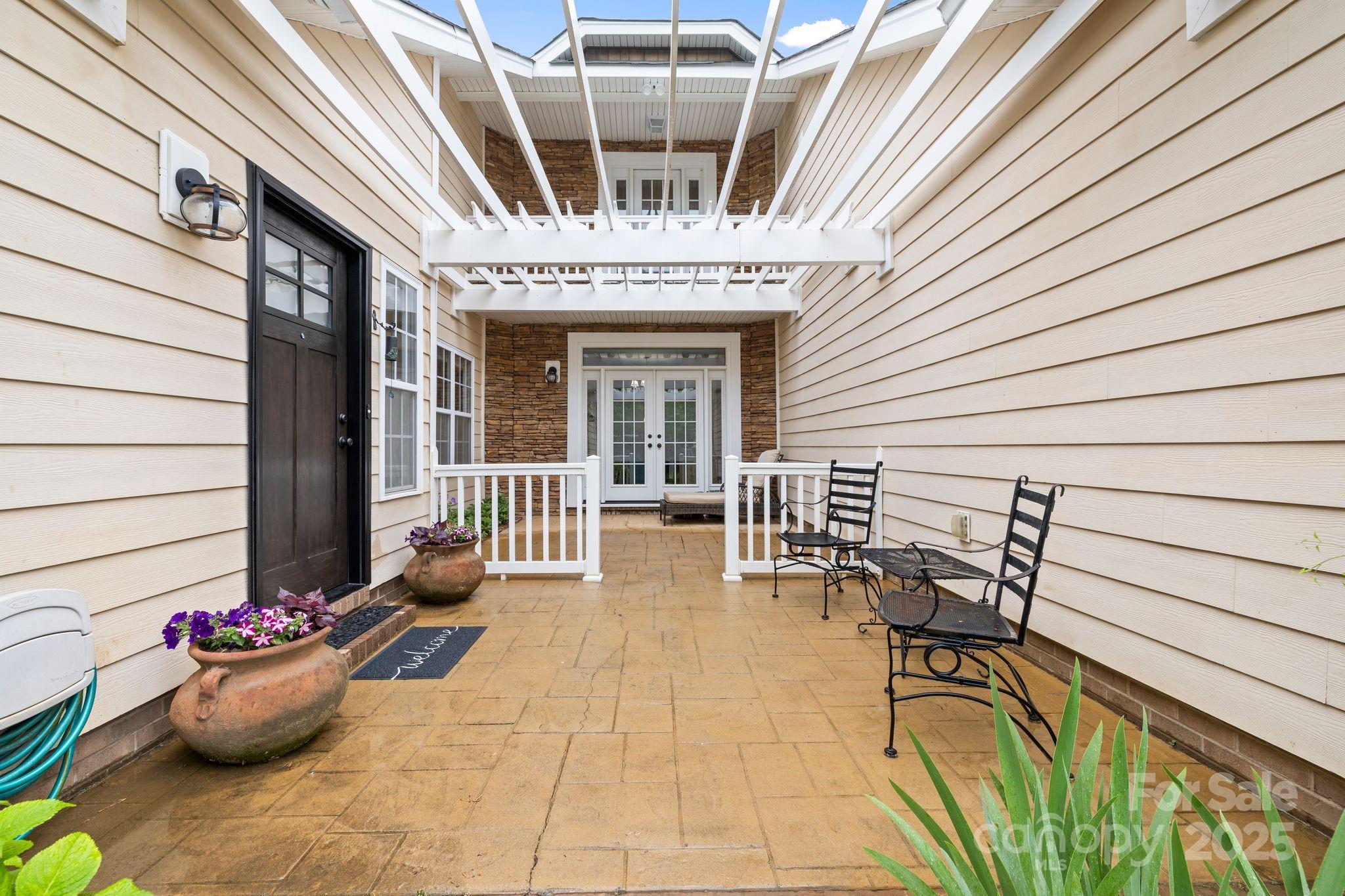 Chestnut Oaks - Residential