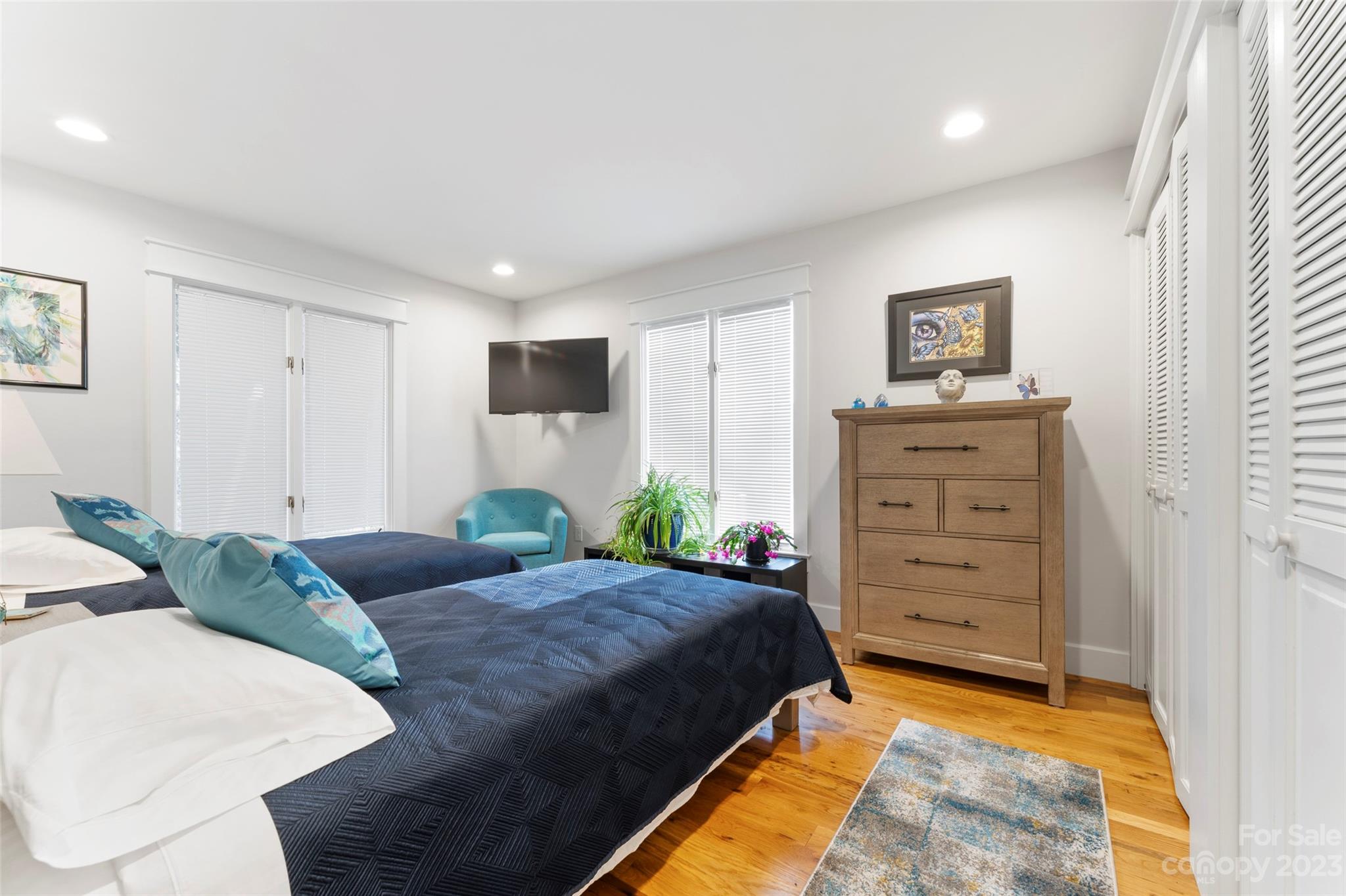 Crestwood - Residential