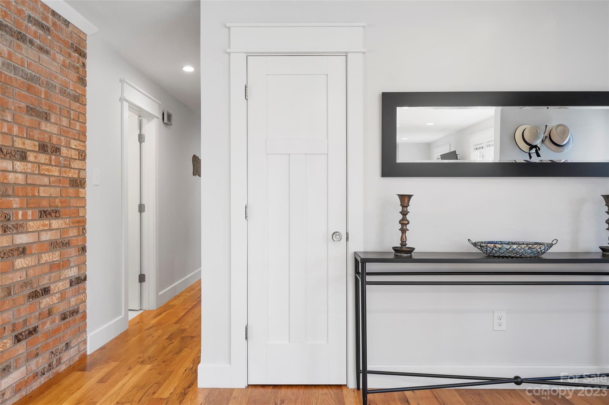 Crestwood - Residential