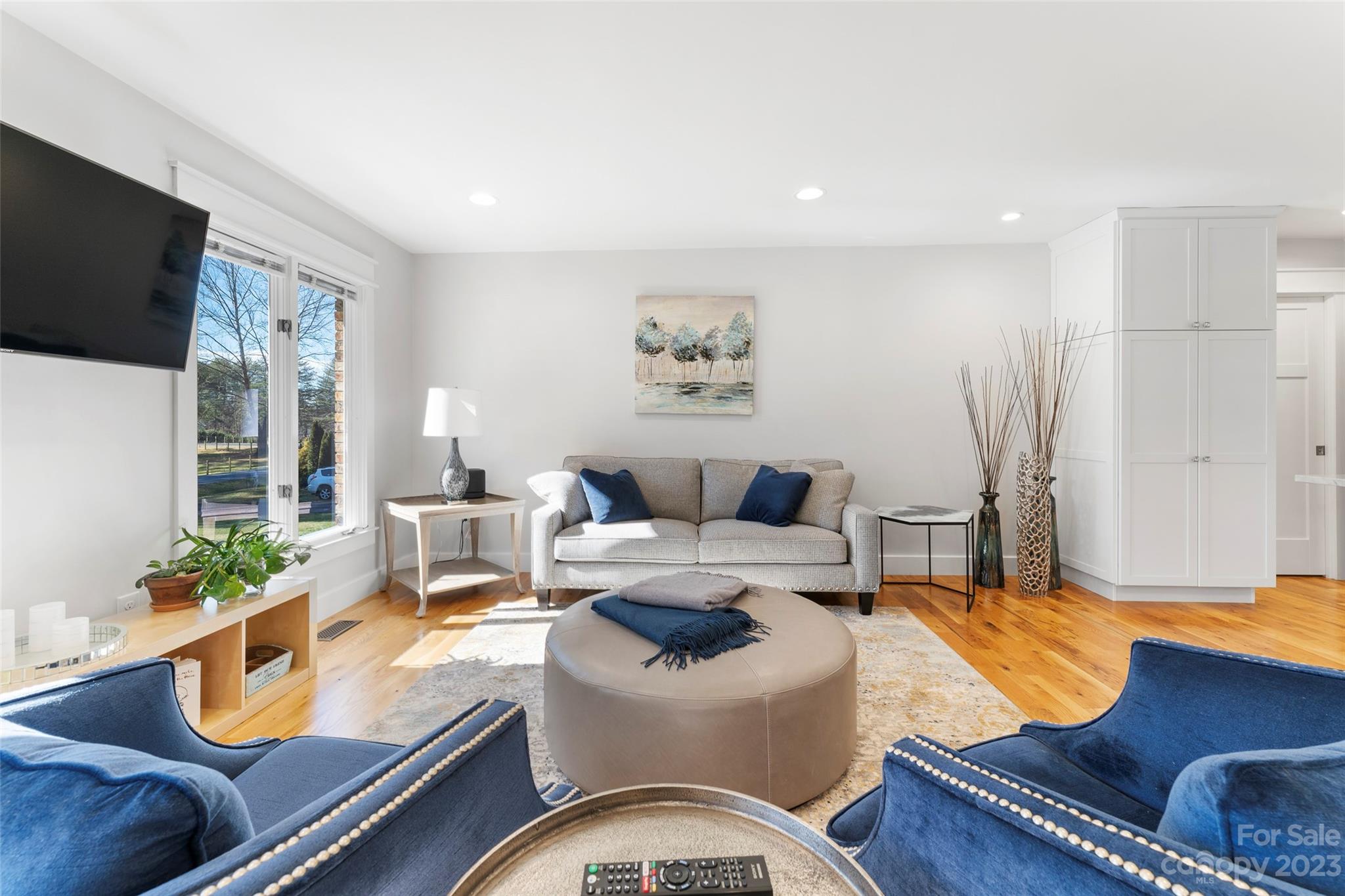 Crestwood - Residential