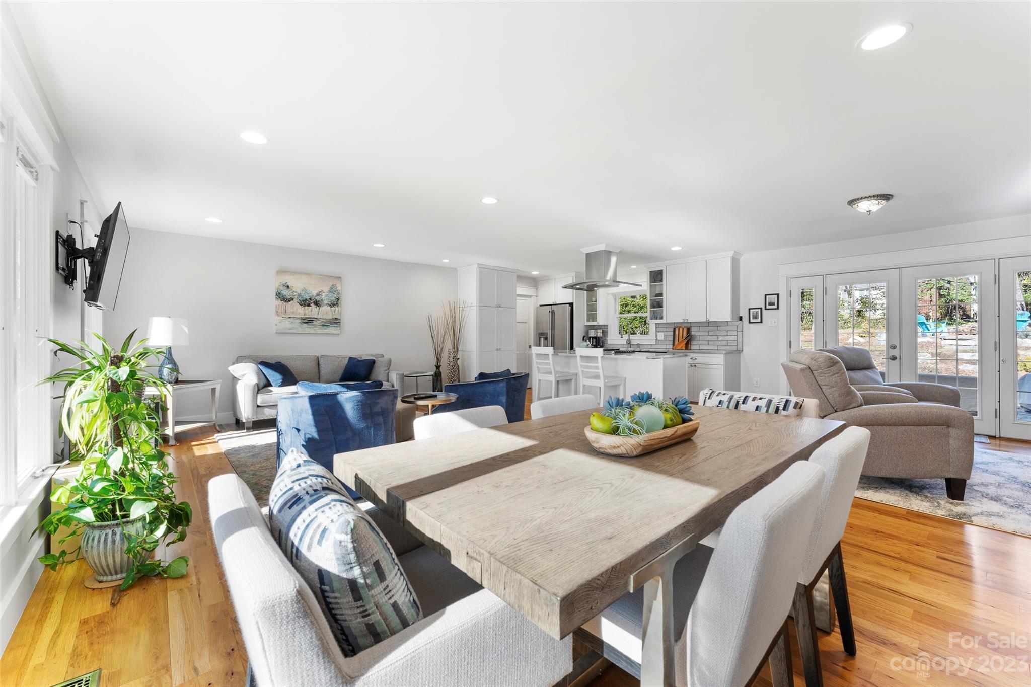 Crestwood - Residential