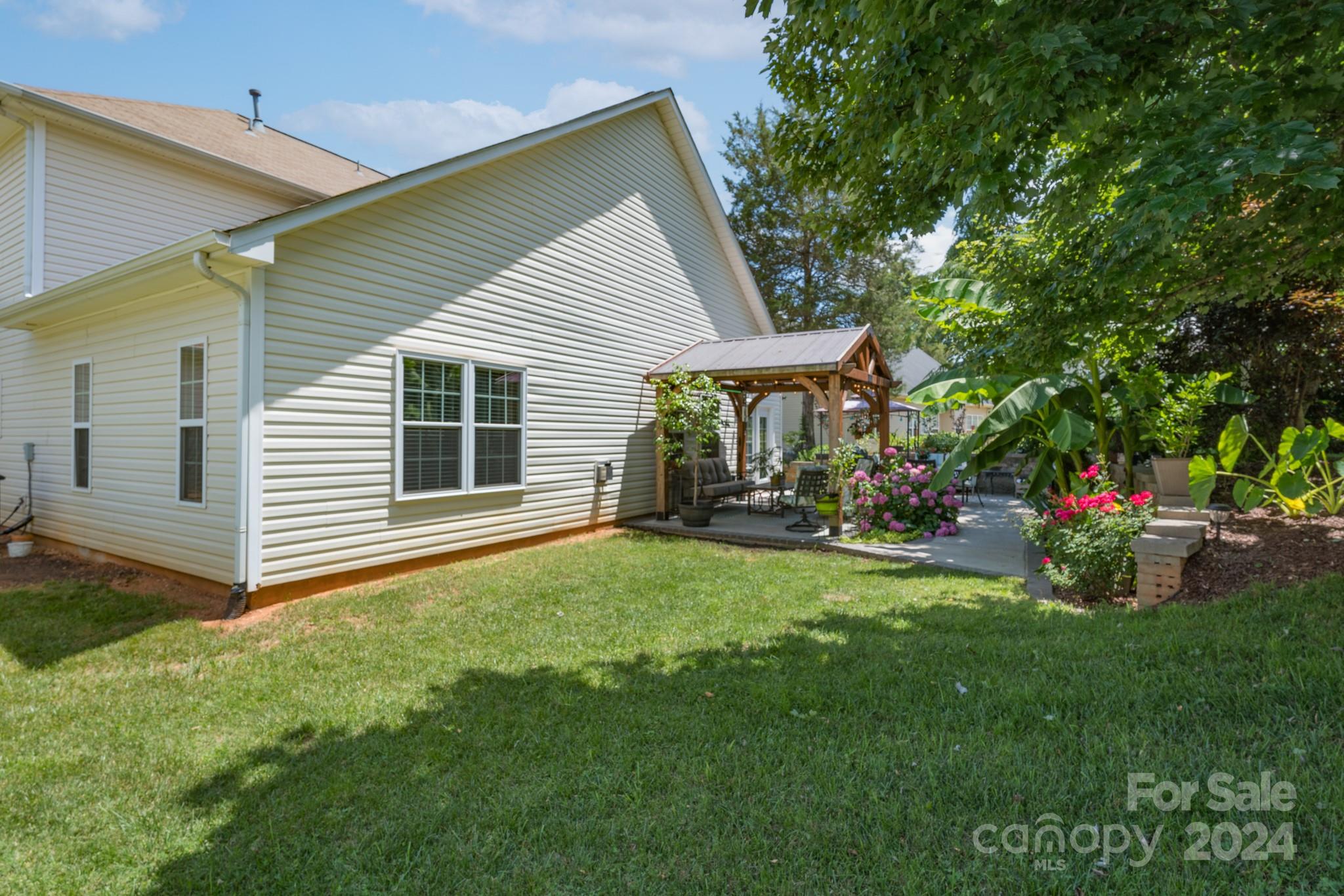 Mill Creek Falls - Residential