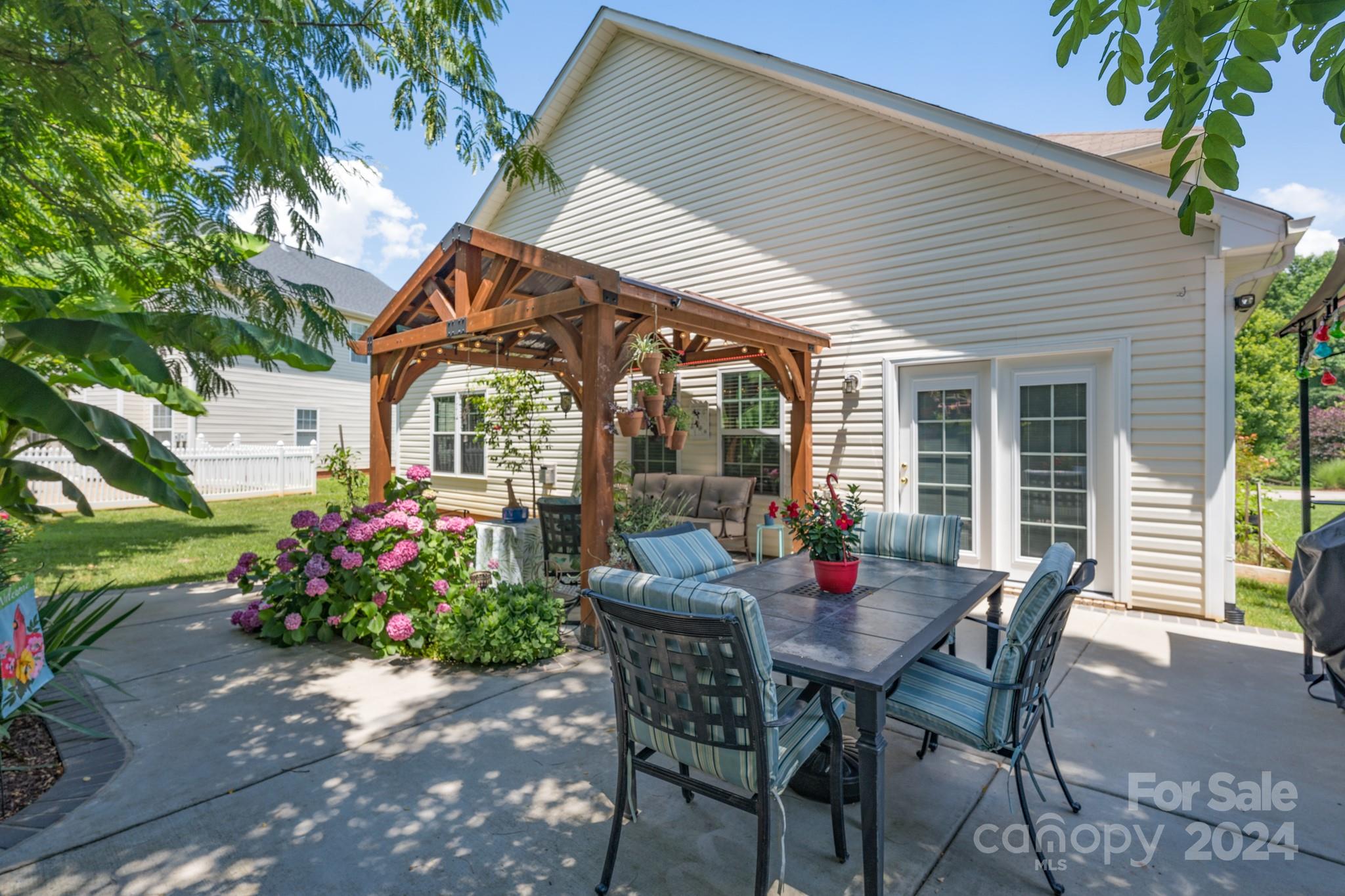 Mill Creek Falls - Residential