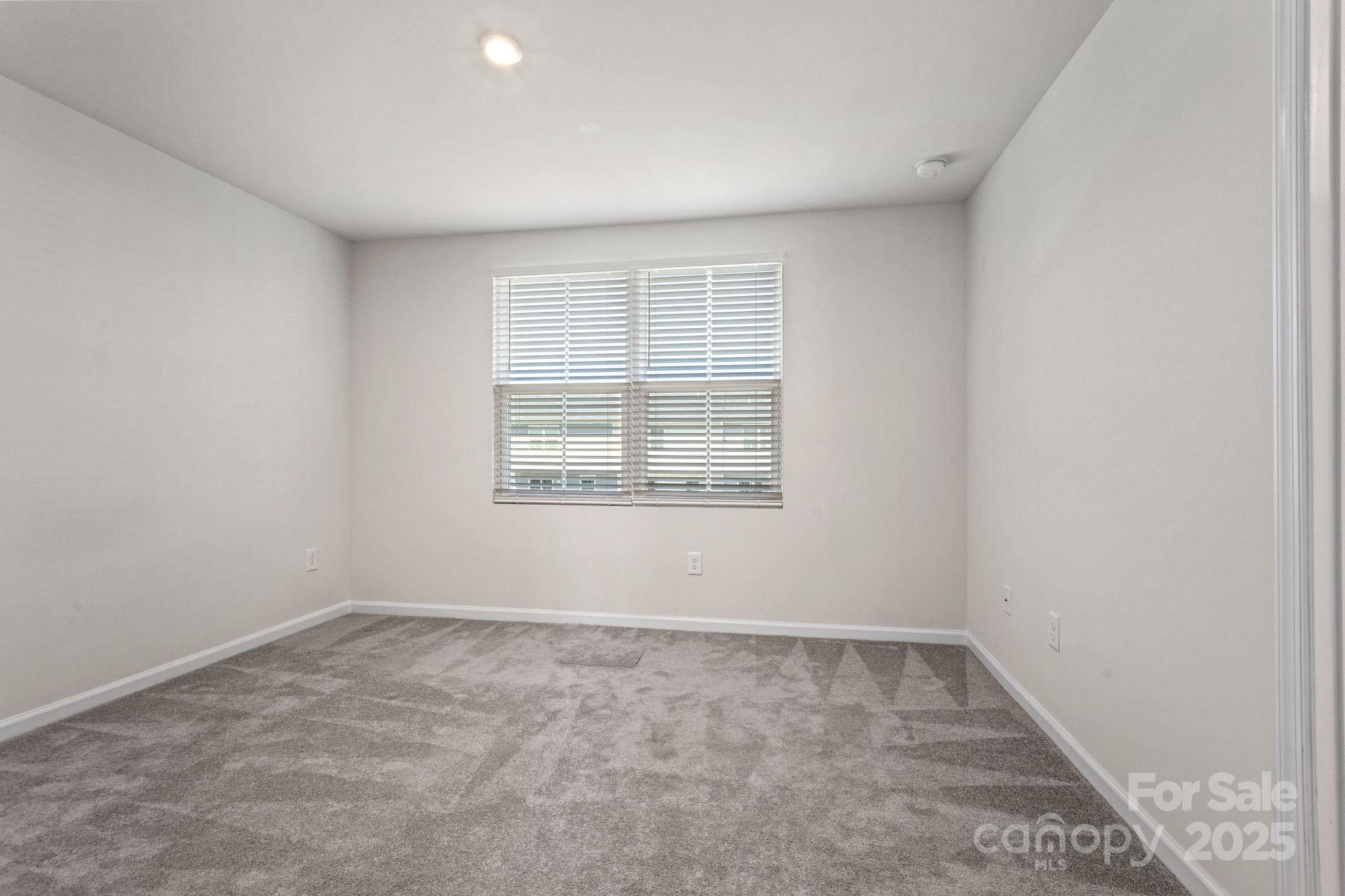 AUGUST BROOK - Residential