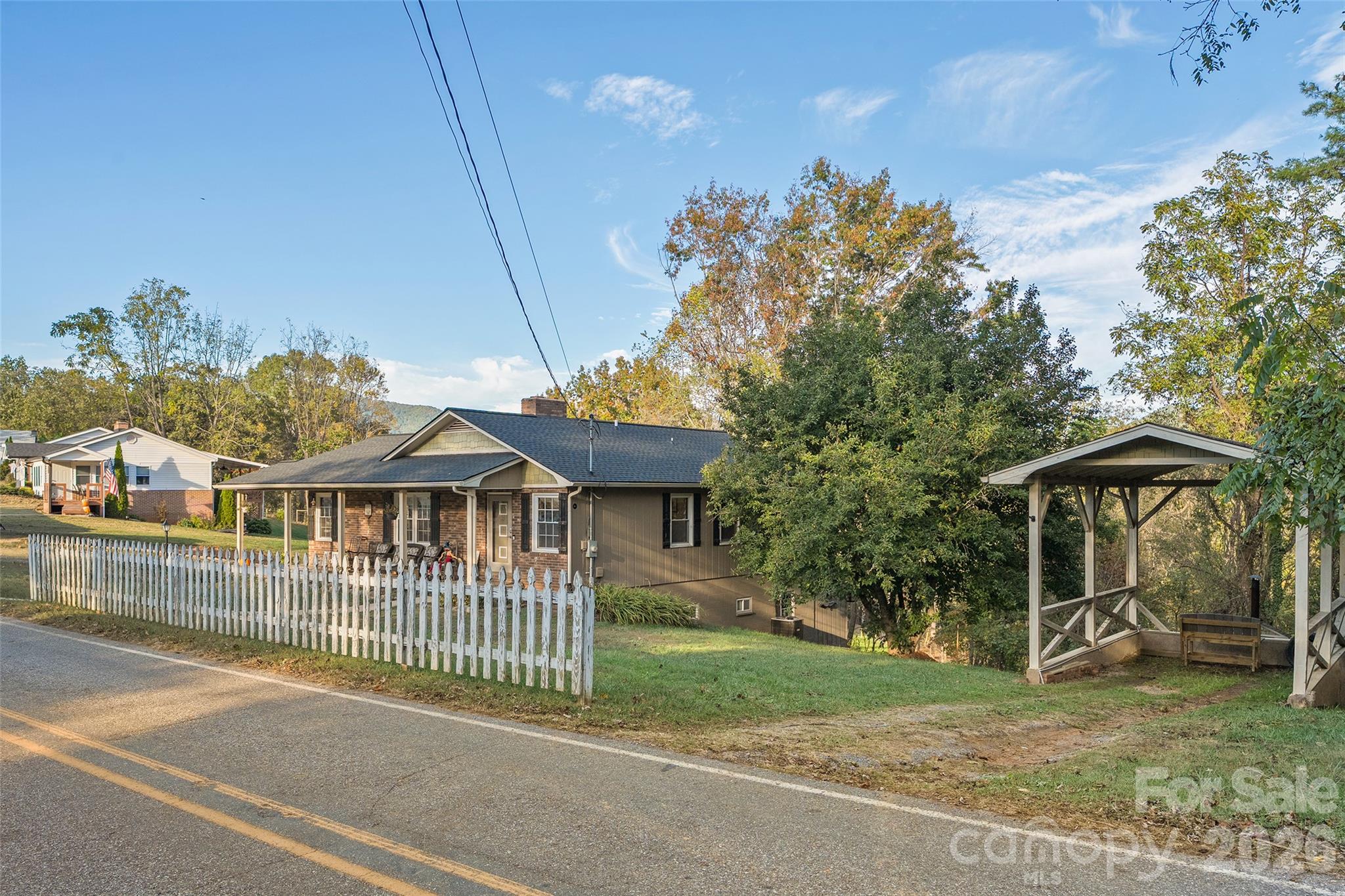 213 Oakmont Drive