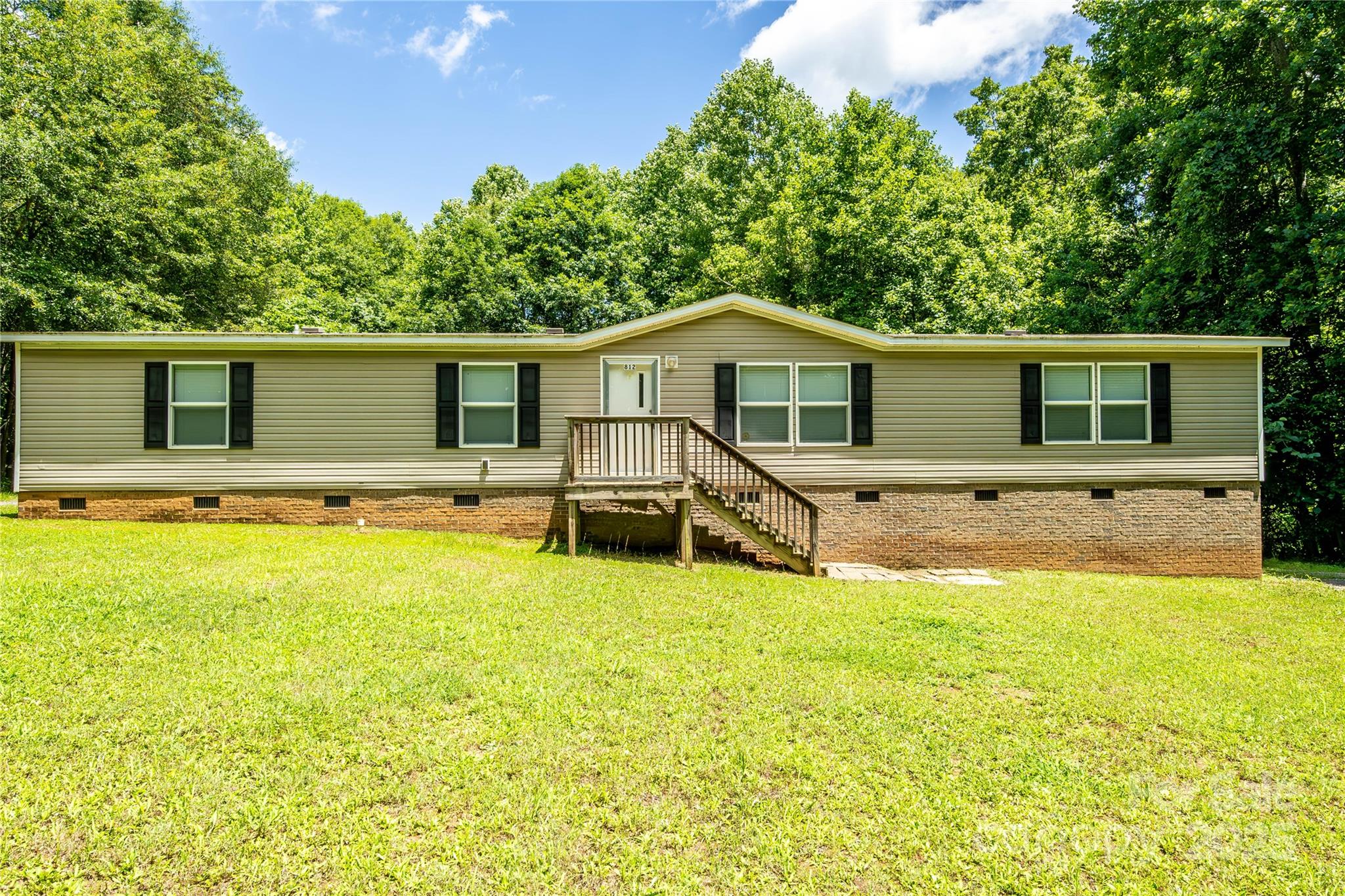 812 Acclaim Drive
