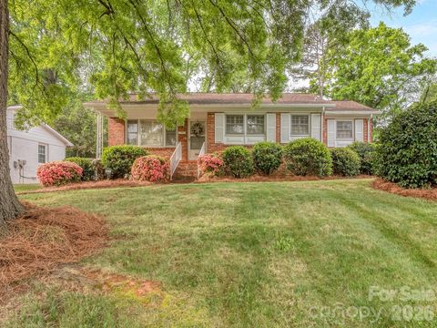 Photo of 5344 Buena Vista Avenue, Charlotte, NC 28205 (MLS # 4381925)