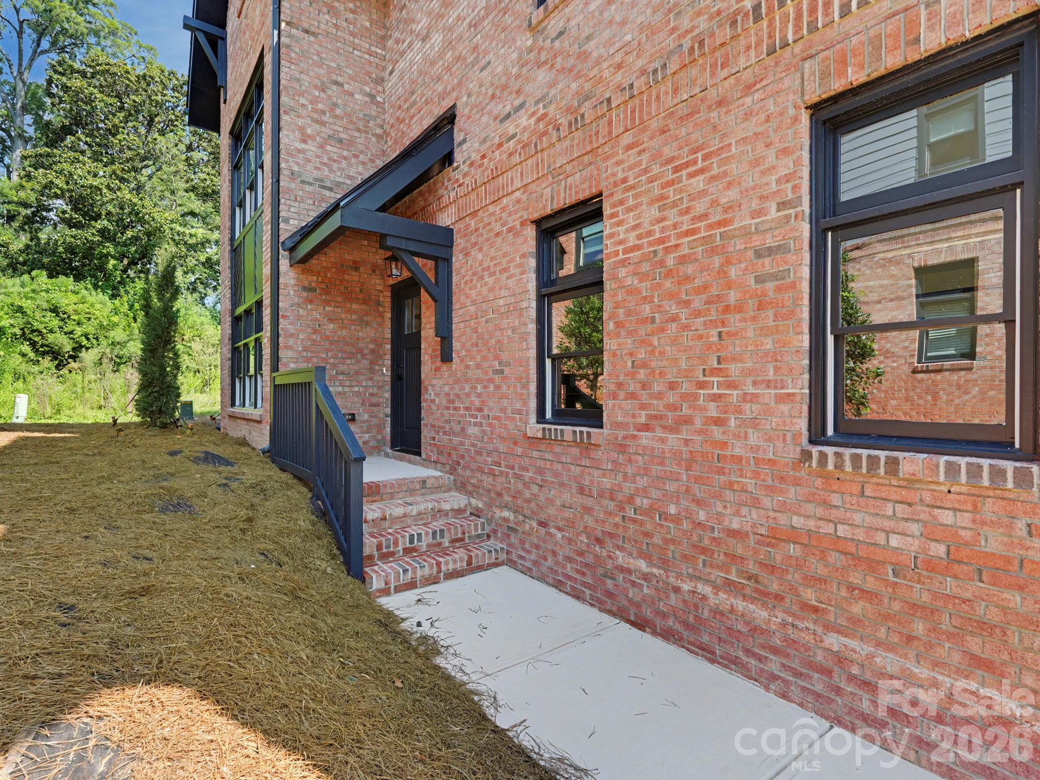 3127 Colyer Place