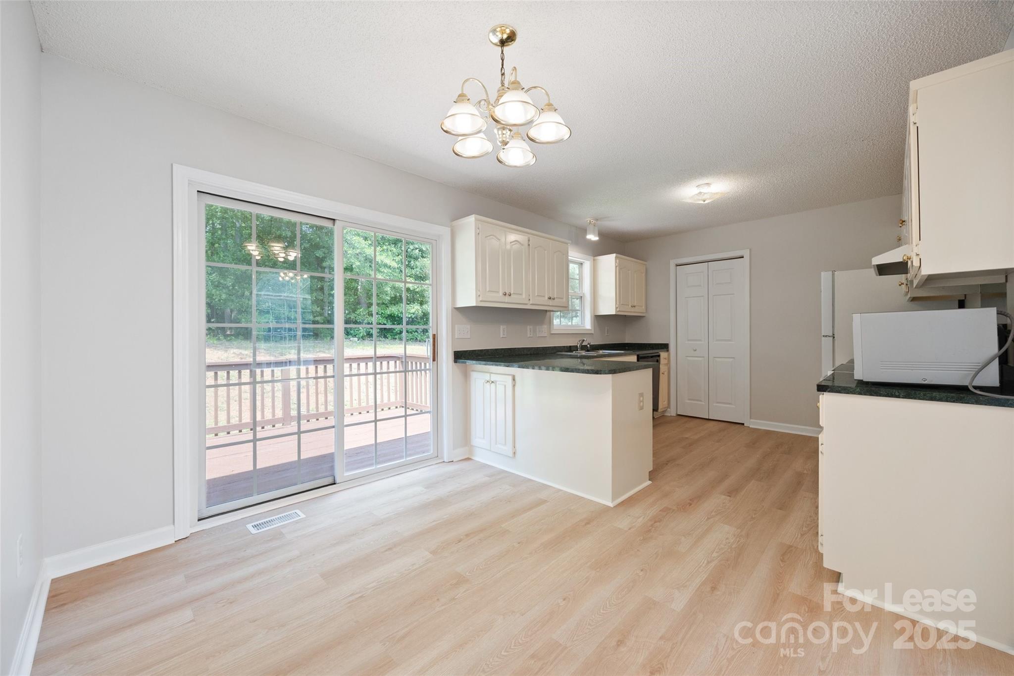 Avery Lake - Residential Lease