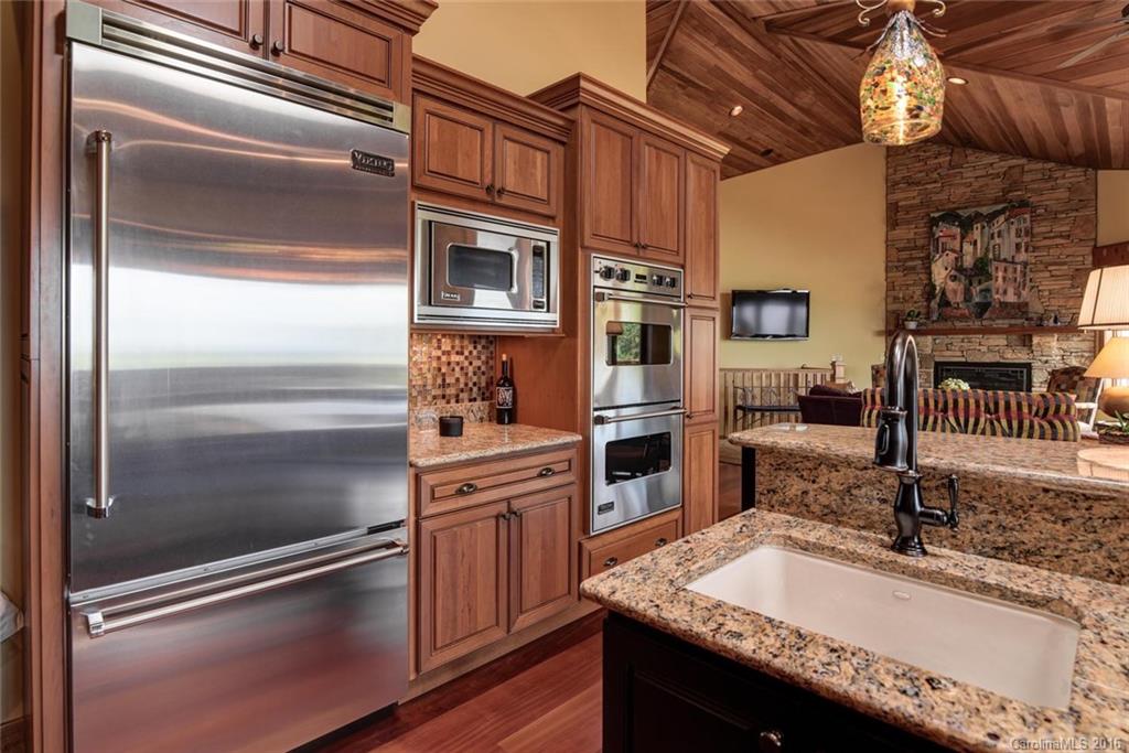 Reynolds Mountain - Residential