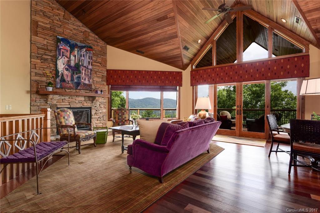 Reynolds Mountain - Residential