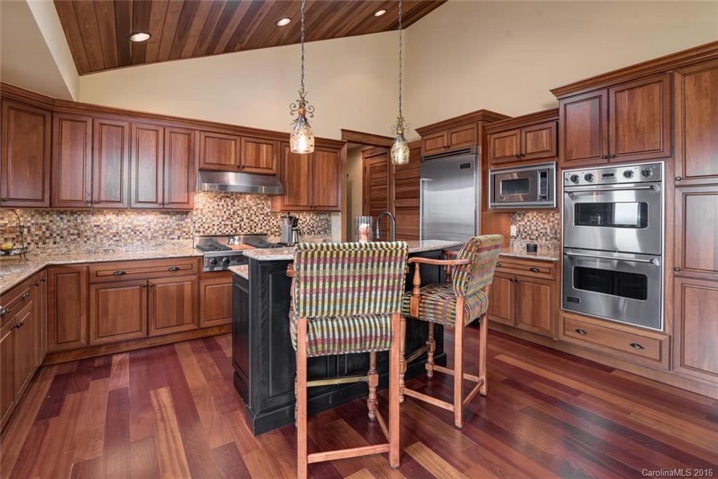 Reynolds Mountain - Residential