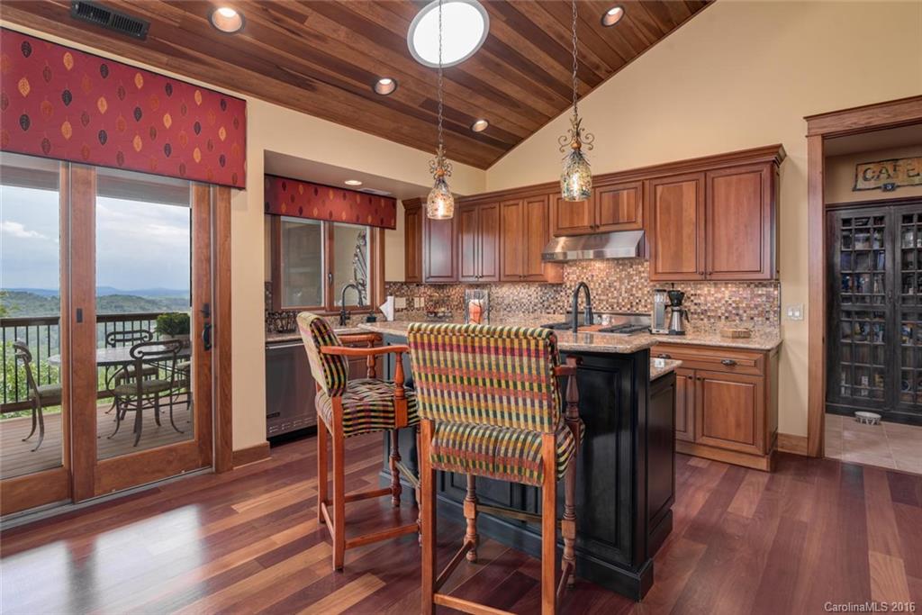 Reynolds Mountain - Residential