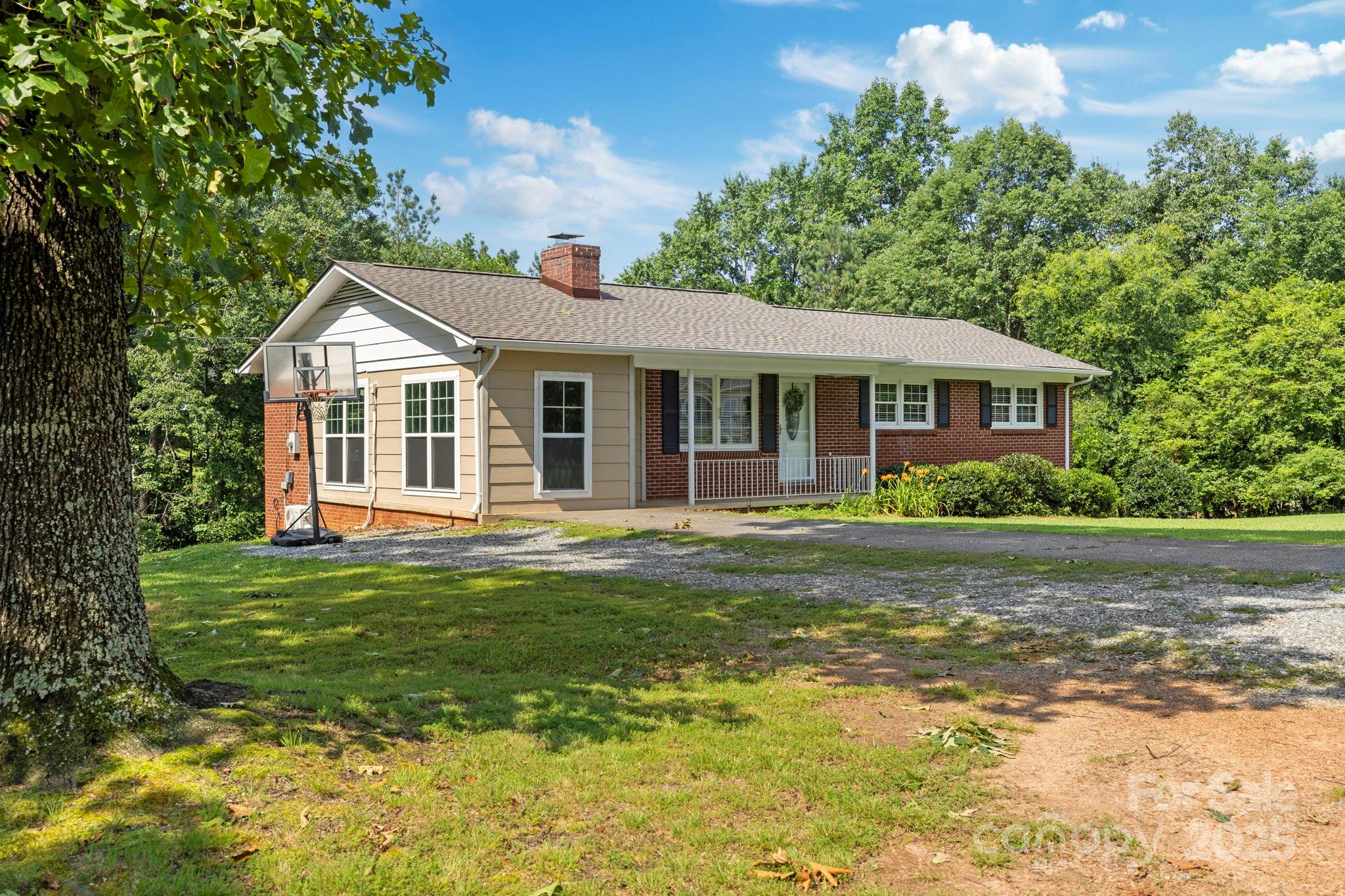 156 Eskimo Drive
