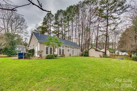 A home in Huntersville