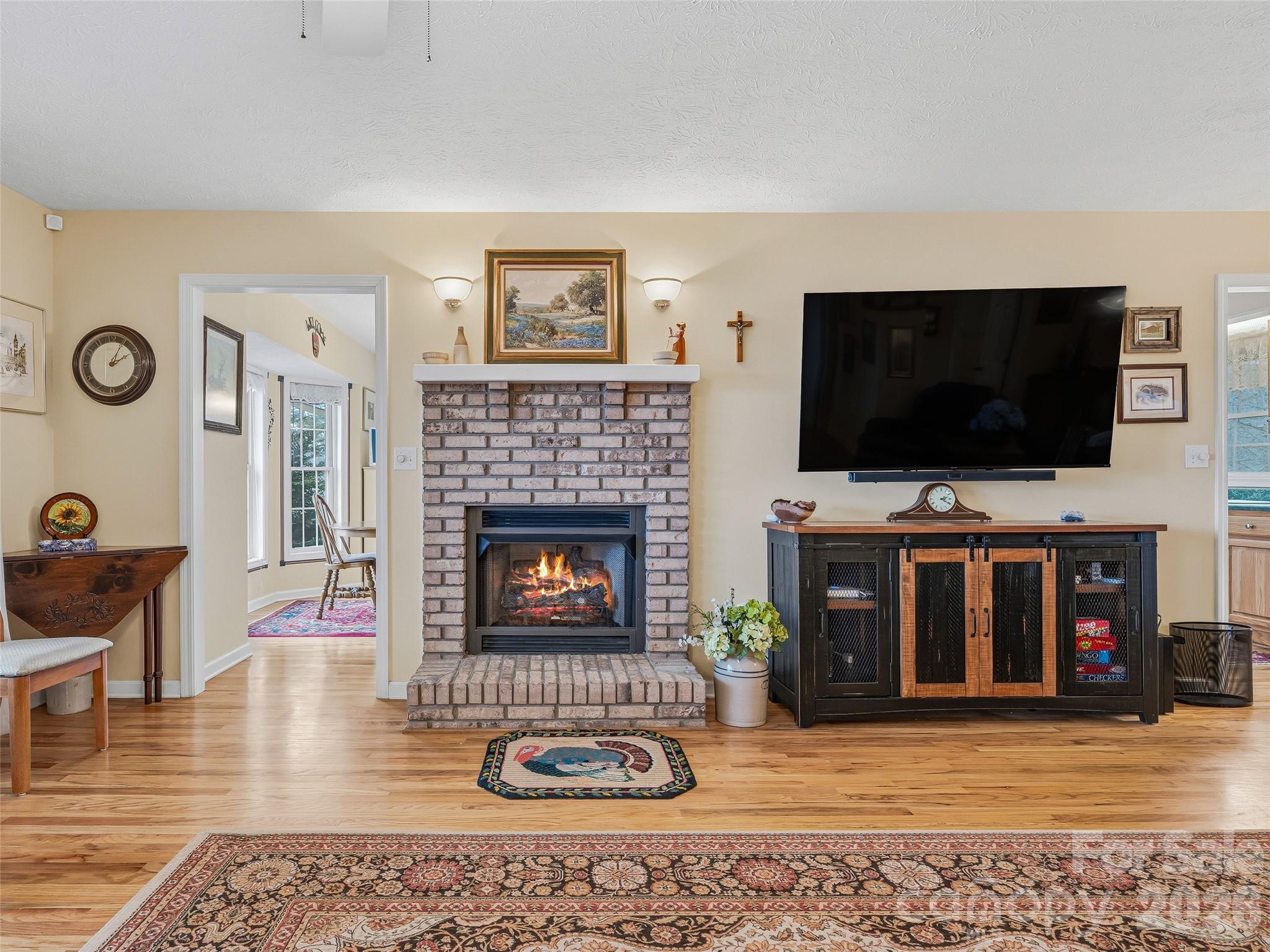 Emerald Hills - Residential