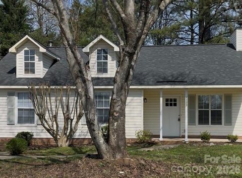 Photo of 1225 Eagles Landing Drive, Charlotte, NC 28214 (MLS # 4357532)