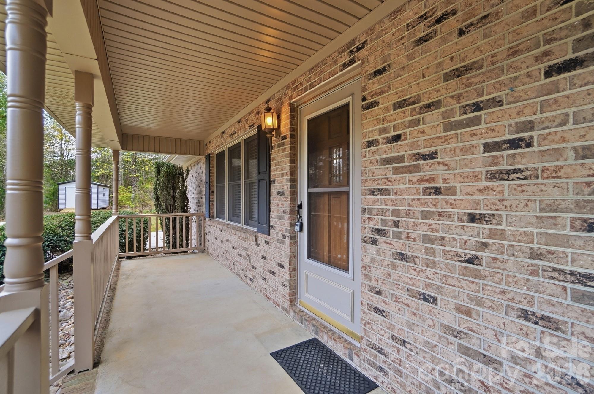 914 Spring Lake Drive