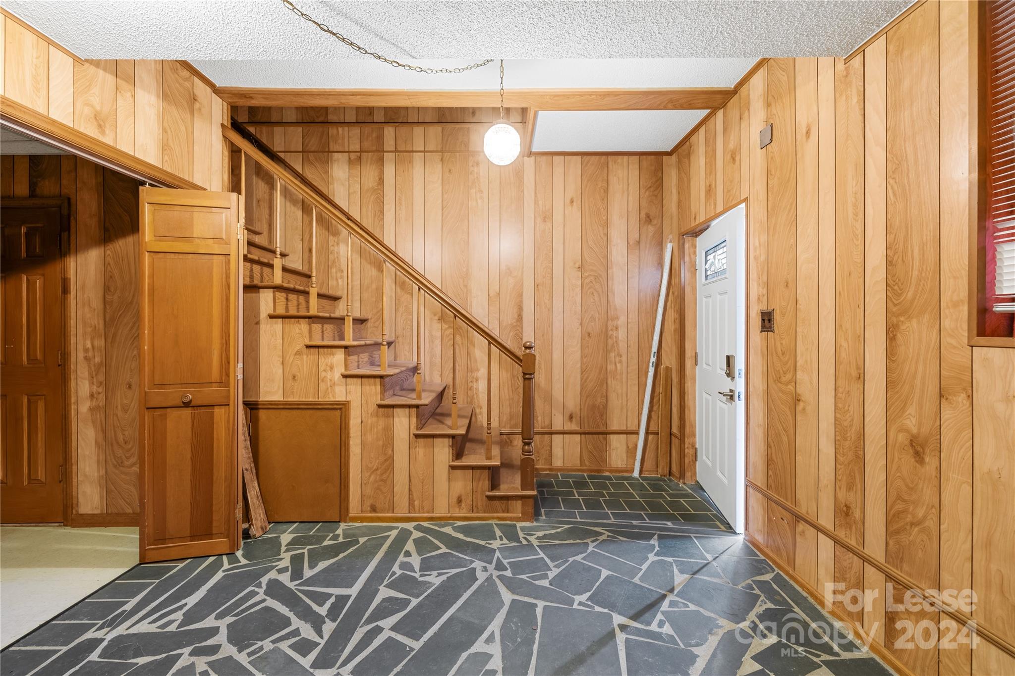 Eleanor Acres - Residential Lease