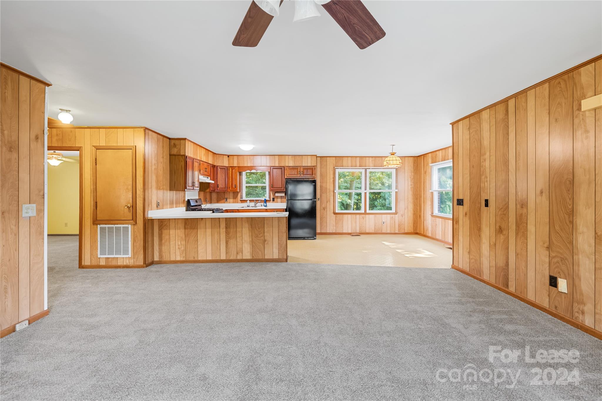 Eleanor Acres - Residential Lease