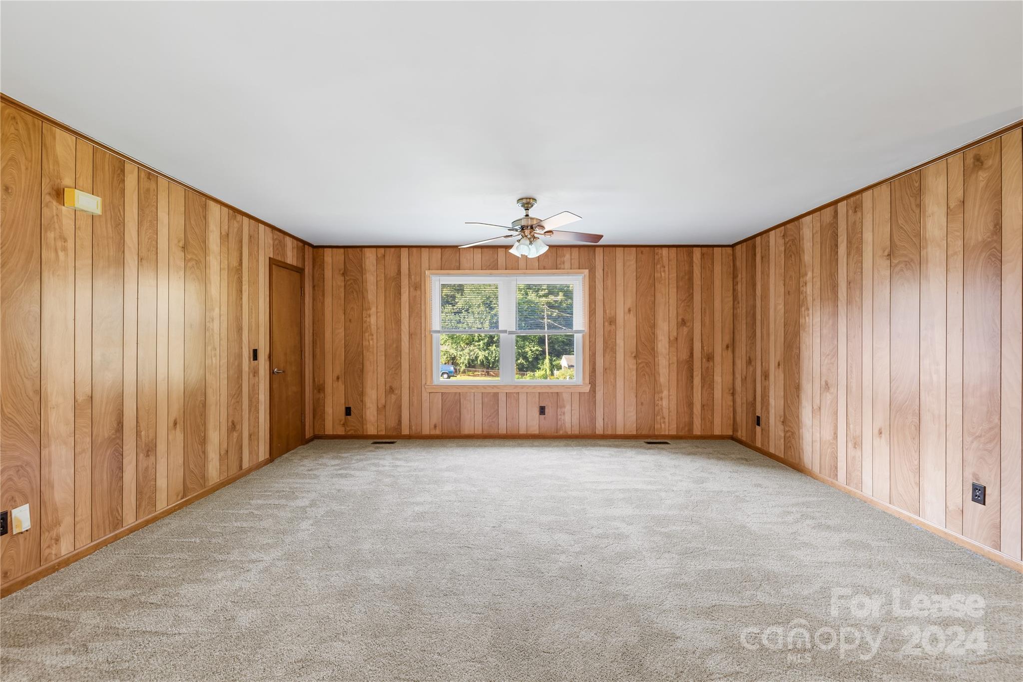 Eleanor Acres - Residential Lease