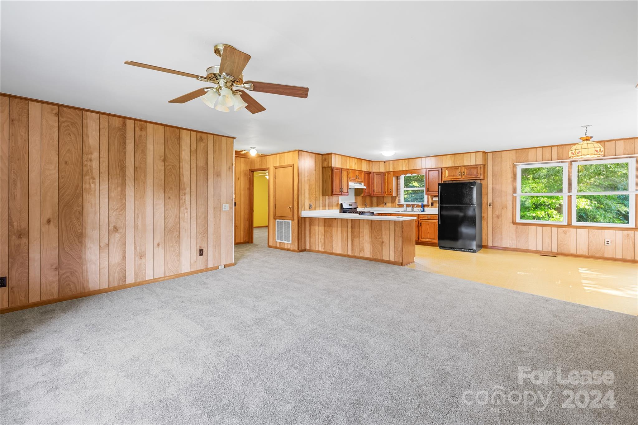 Eleanor Acres - Residential Lease