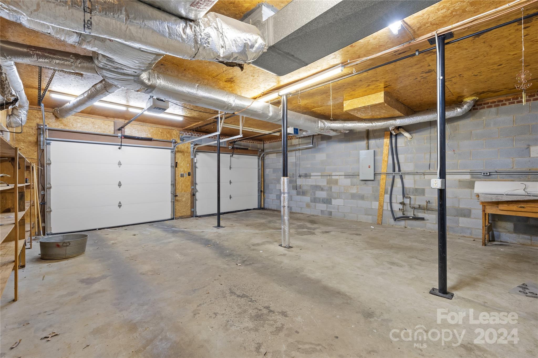 Eleanor Acres - Residential Lease