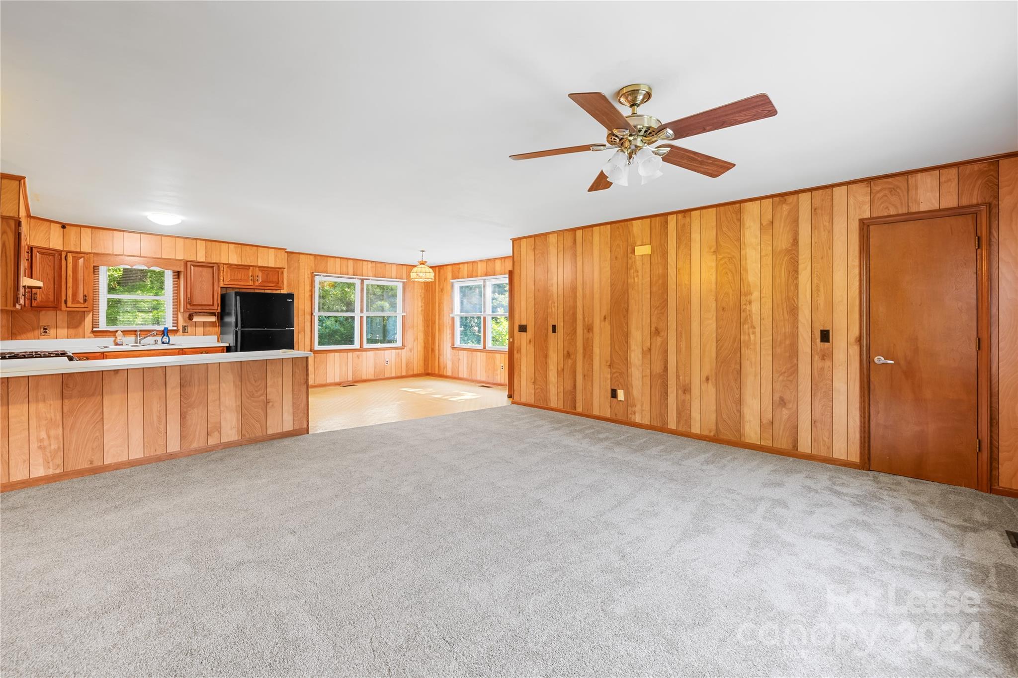 Eleanor Acres - Residential Lease