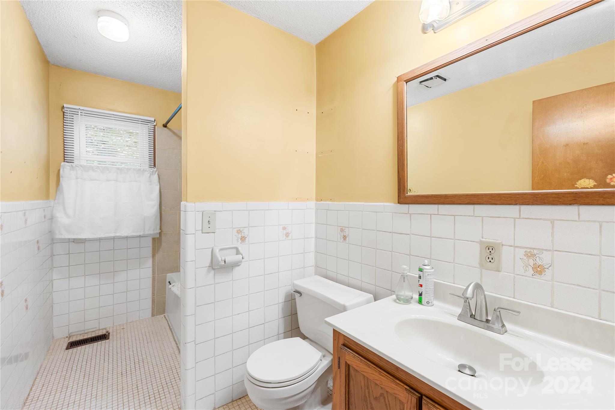 Eleanor Acres - Residential Lease