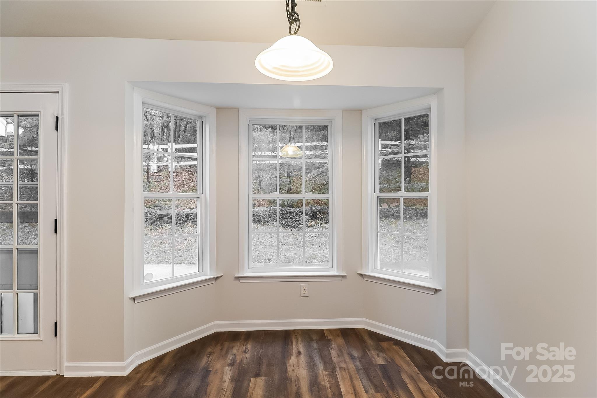 124 Autumn Woods Boulevard