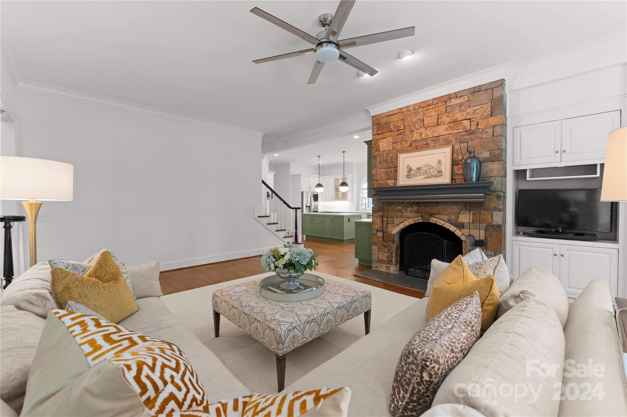 The Peninsula - Residential