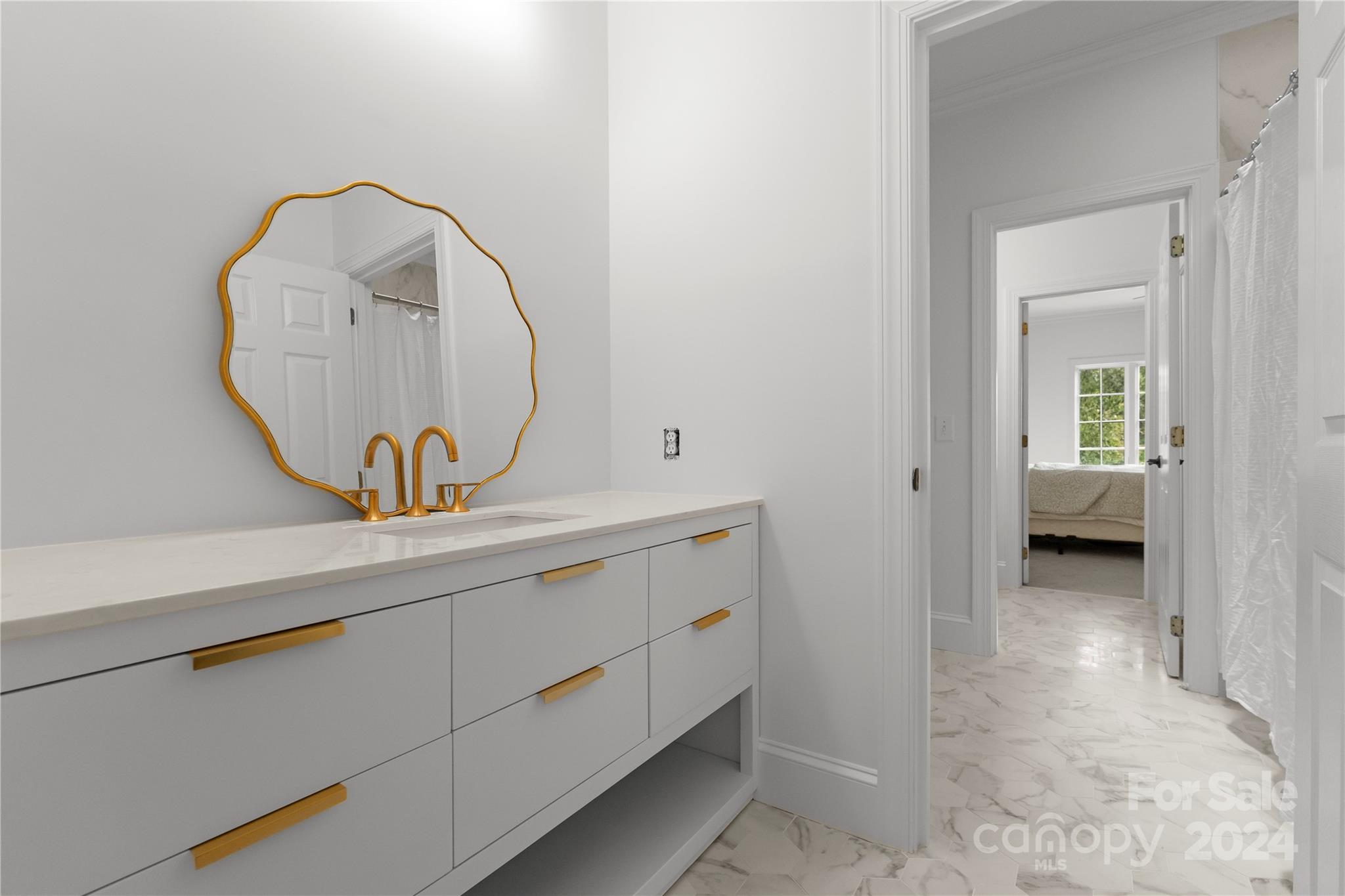 The Peninsula - Residential