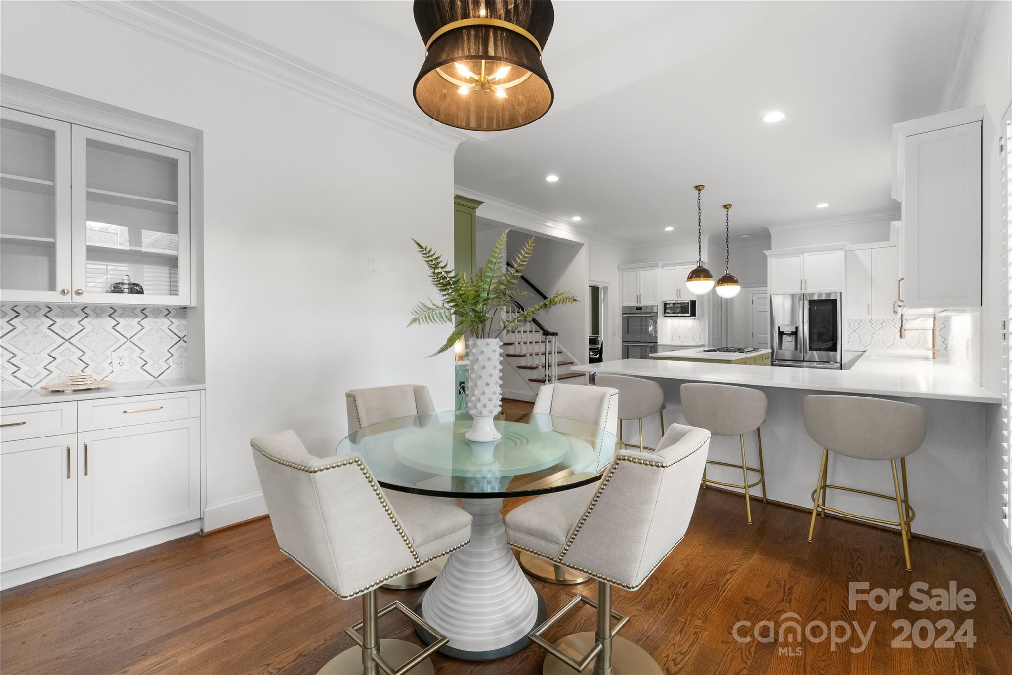 The Peninsula - Residential