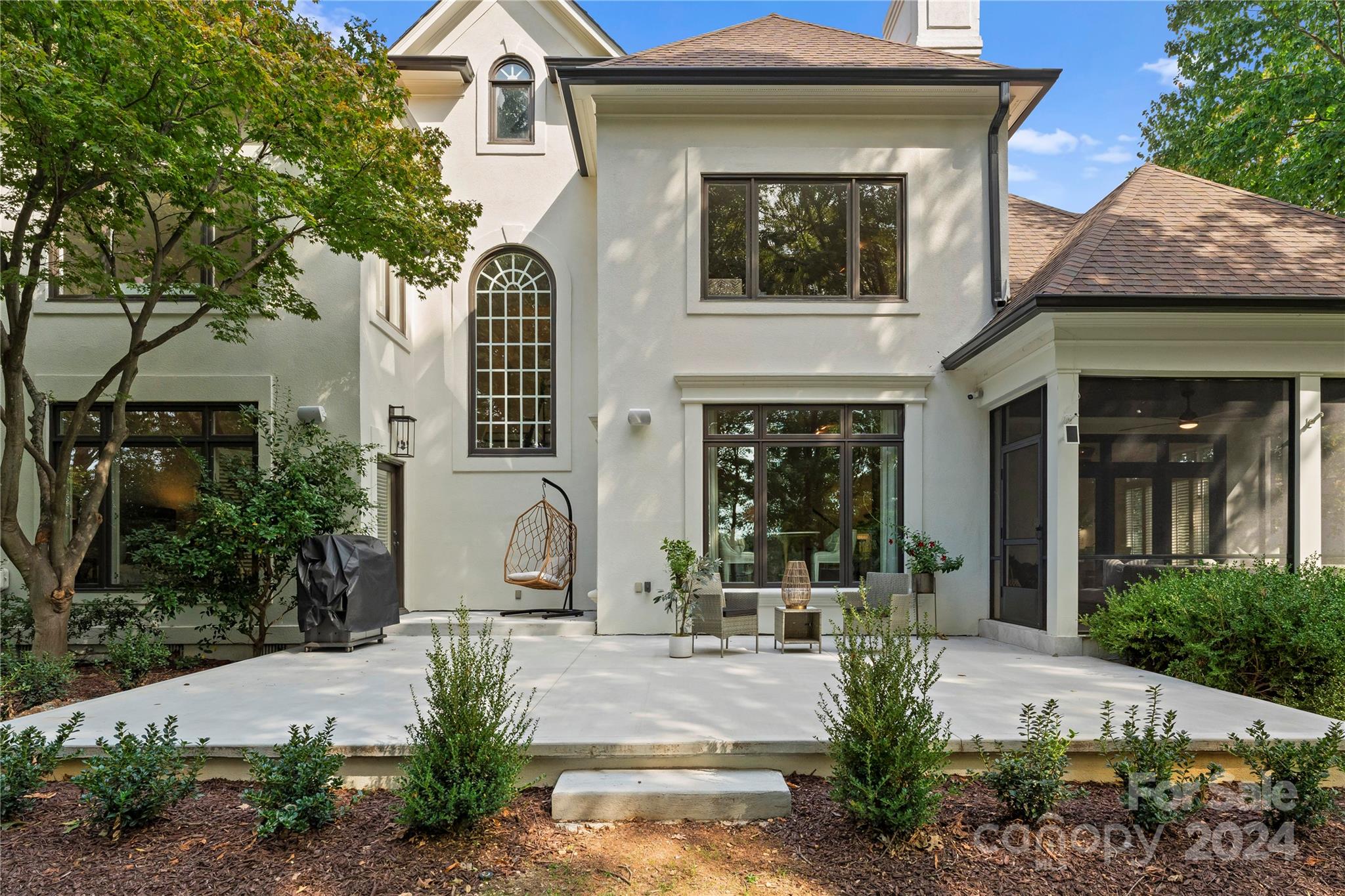 The Peninsula - Residential