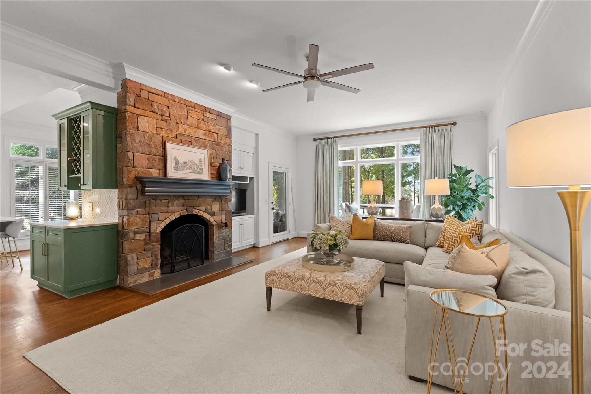 The Peninsula - Residential