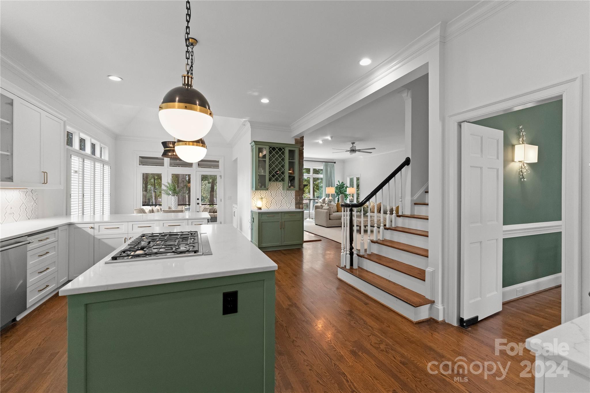 The Peninsula - Residential