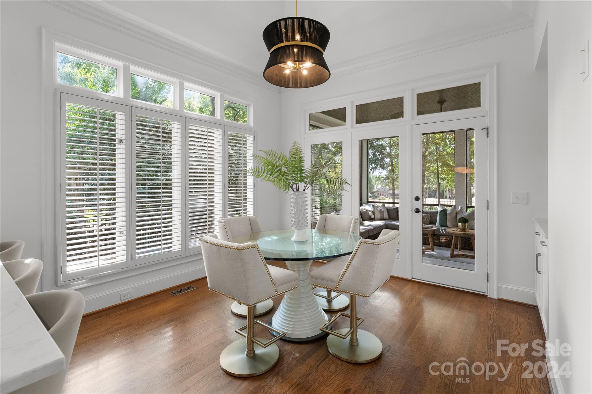 The Peninsula - Residential