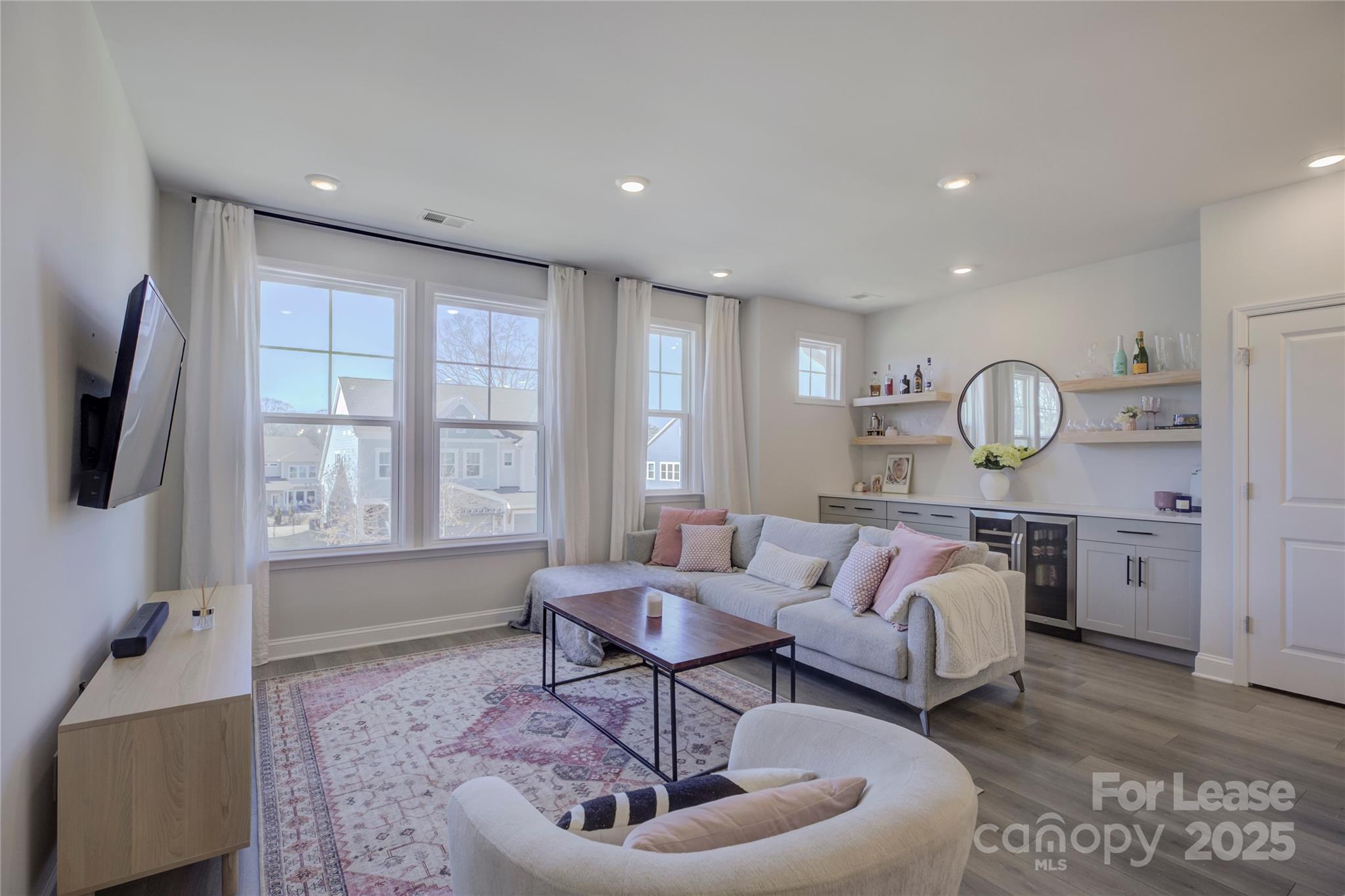 Villa Heights - Residential Lease