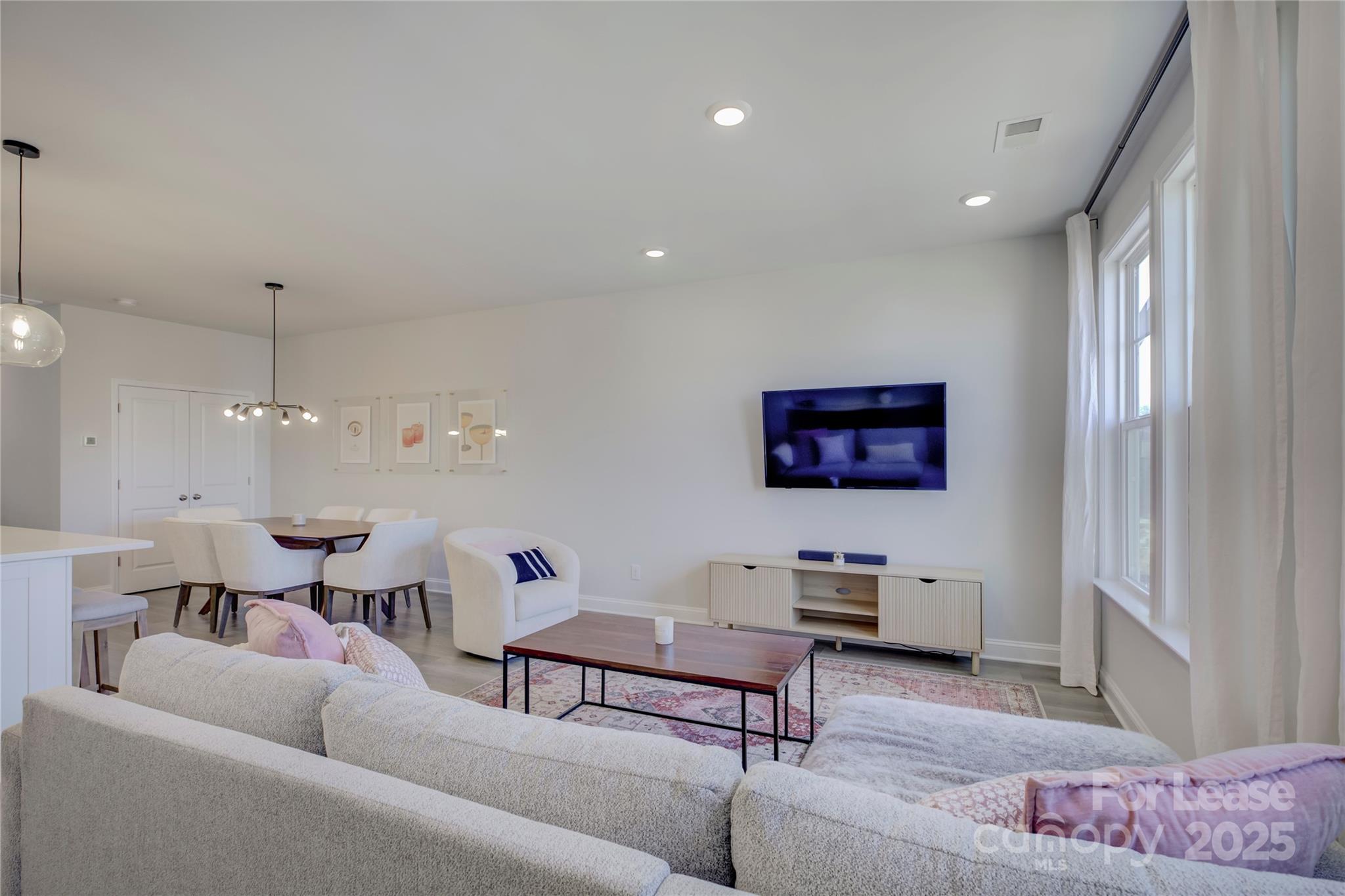 Villa Heights - Residential Lease