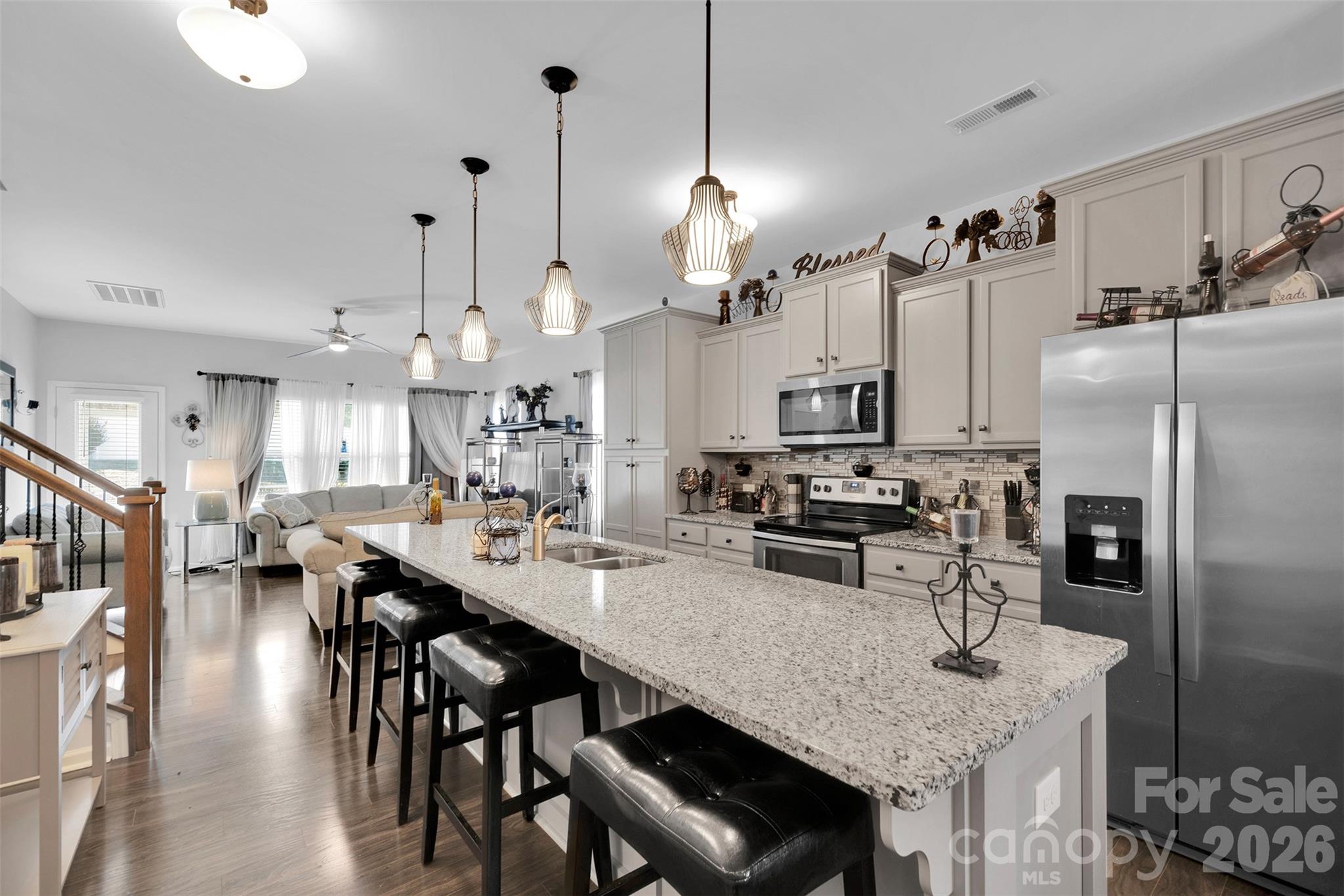 2527 Courtland Drive