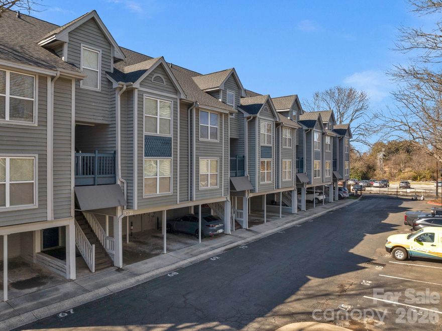 Located in the heart of highly sought-after Fourth Ward Uptown, this charming condo offers the perfect blend of comfort and city convenience. The open floorplan features a cozy fireplace and a light-filled bay window creating an inviting living space ideal for everyday living or entertaining. The kitchen is well-appointed with granite countertops and ceramic tile flooring which continues into the bathrooms for easy maintenance. The primary bedroom includes a walk-in closet. Enjoy resort-style amenities including a clubhouse, fitness center, pool, and grilling area. A dedicated parking space is located just outside the unit for added convenience. HOA dues include water/sewer, trash, and recycling. Unbeatable location with easy access to parks, restaurants, breweries, shopping, Bank of America Stadium, Truist Field, Spectrum Center, and the NC Music Factory—Uptown living at its best.